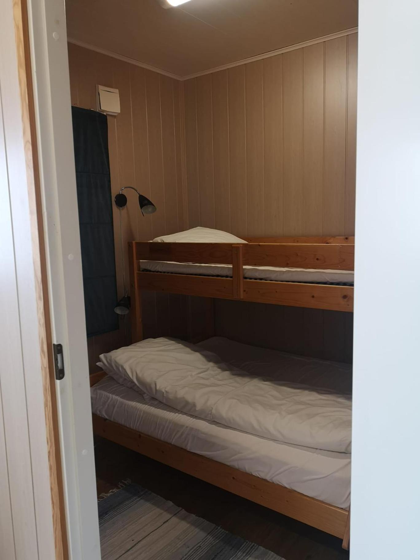 Ulvsvag Gjestgiveri Og Fjordcamping As Экстерьер фото
